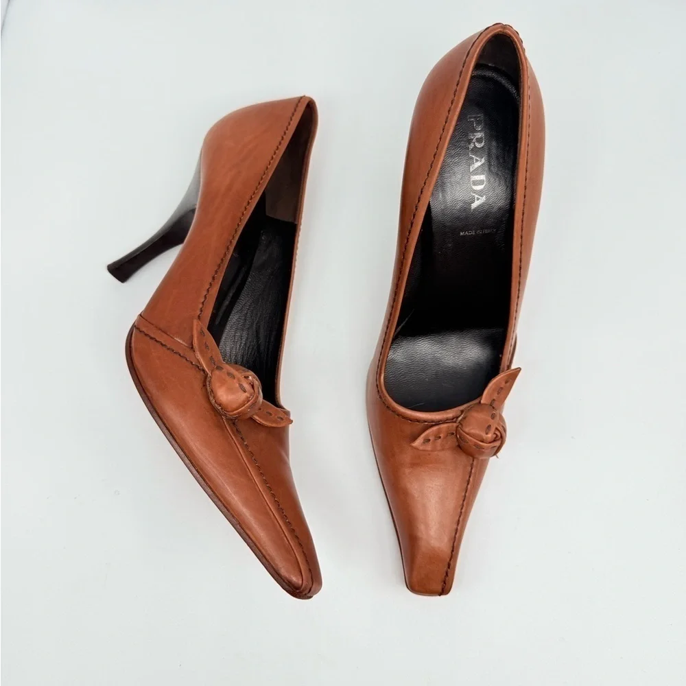 Prada Vintage Brown Leather 3D flower appilique square toe 100mm pumps EU37